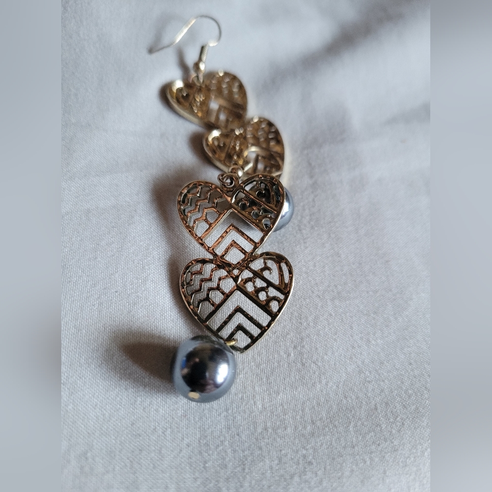 Earrings - Picture 2 of 3